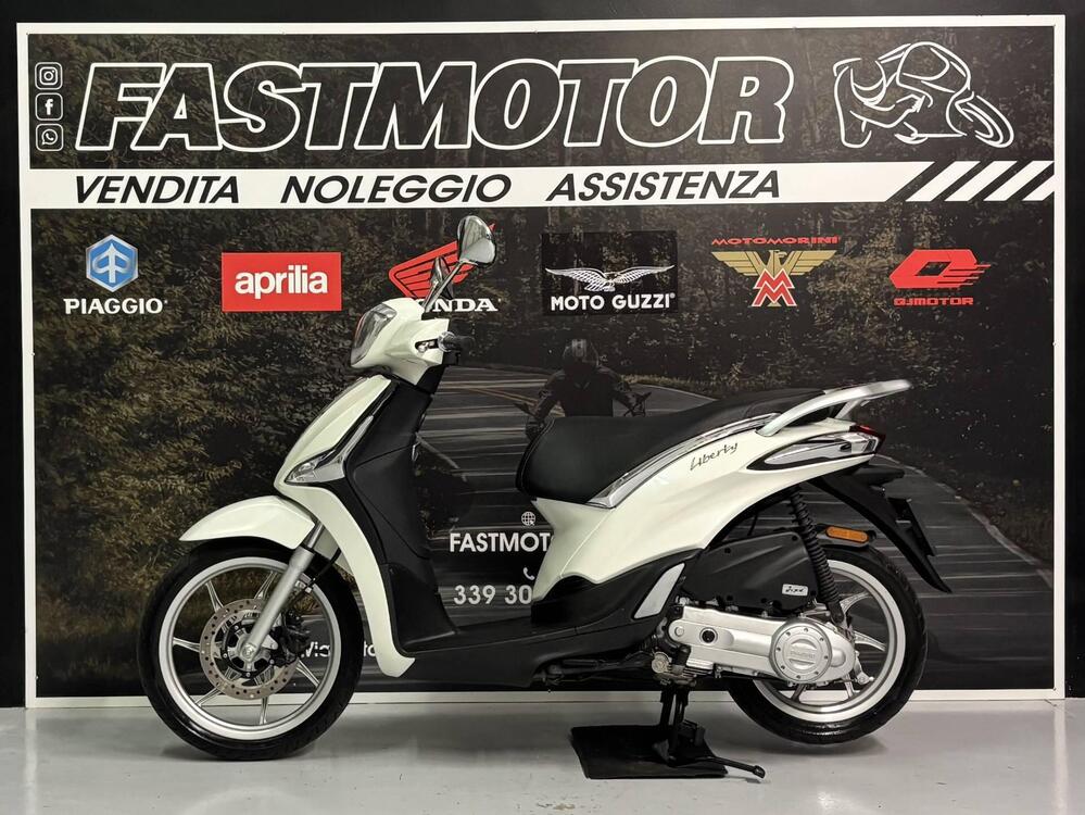 Piaggio Liberty 50 i-get (2016 - 18) (4)