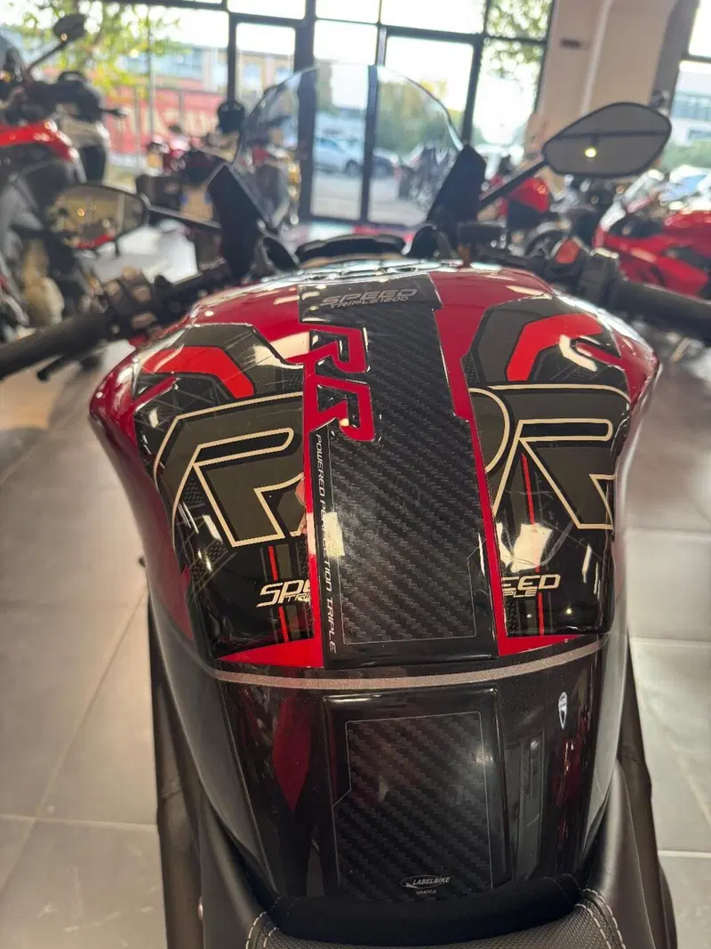 Triumph Speed Triple 1200 RS (2021 - 24) (12)