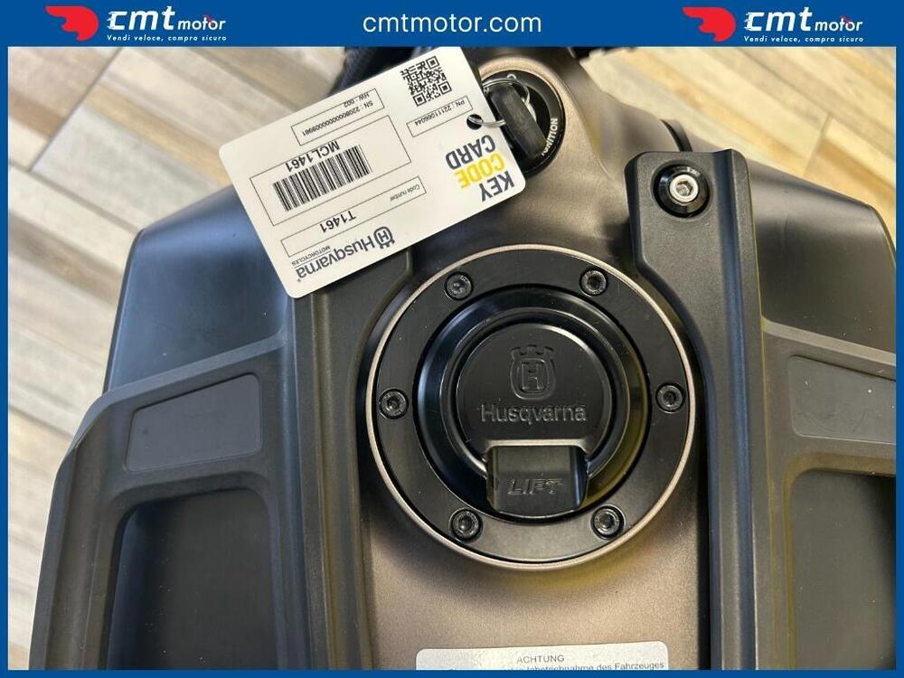 Husqvarna Svartpilen 125 (2021 - 23) (5)