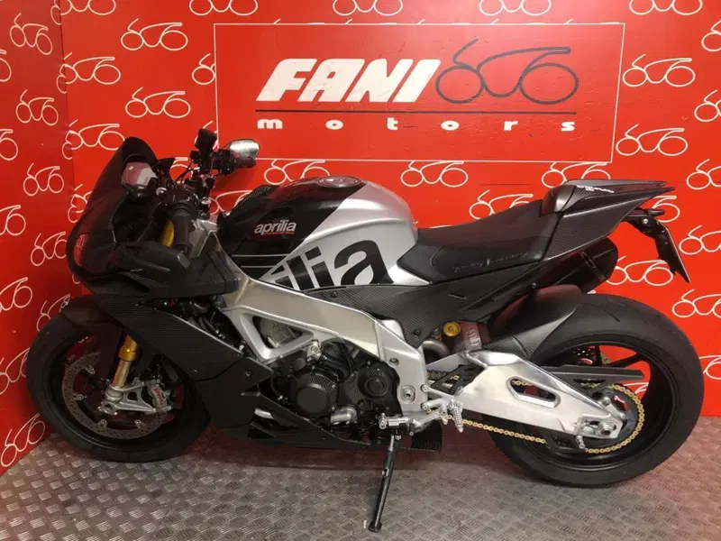 Aprilia Tuono V4 Factory (2019 - 20) (3)