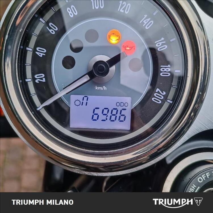 Triumph Bonneville T100 (2021 - 25) (5)