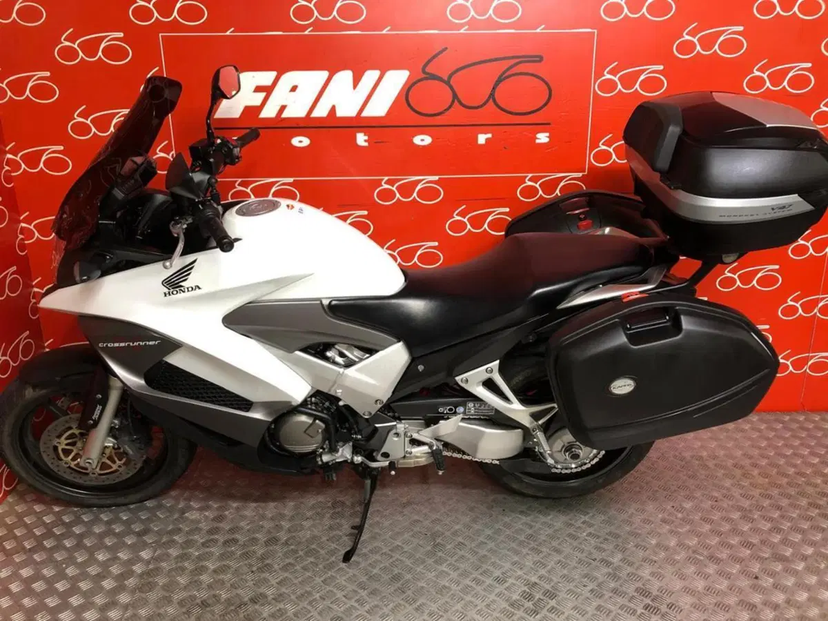 Honda Crossrunner ABS (2010 - 14) (3)