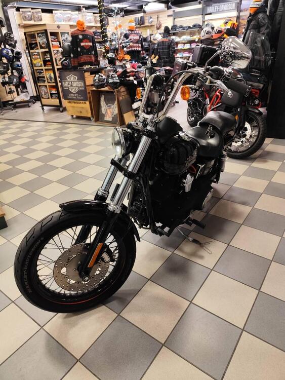 Harley-Davidson 1690 Street Bob Special (2015 - 16) - FXDB (3)