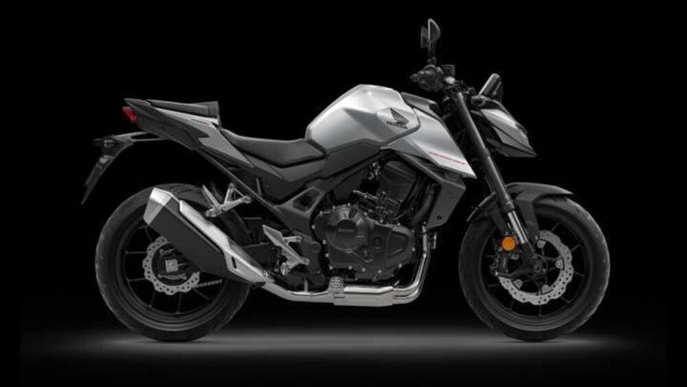 Honda CB 750 Hornet (2025) (5)