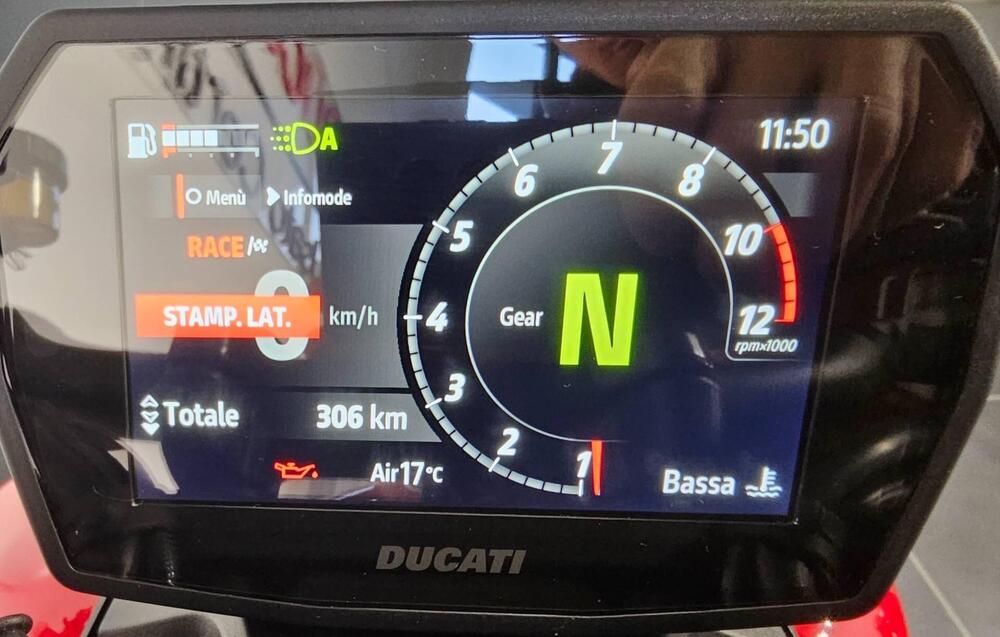 Ducati Streetfighter V2 S (2025) (5)