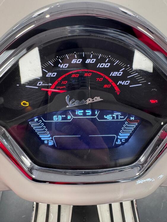Vespa GTS 300 Super (2023 - 24) (4)