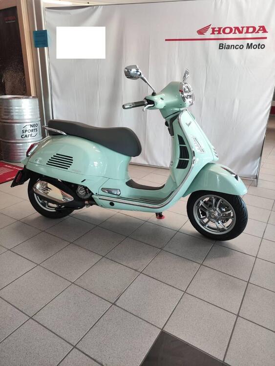 Vespa GTS 300 (2023 - 24) (2)
