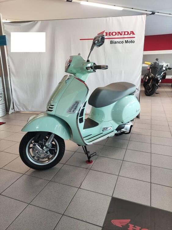 Vespa GTS 300 (2023 - 24)