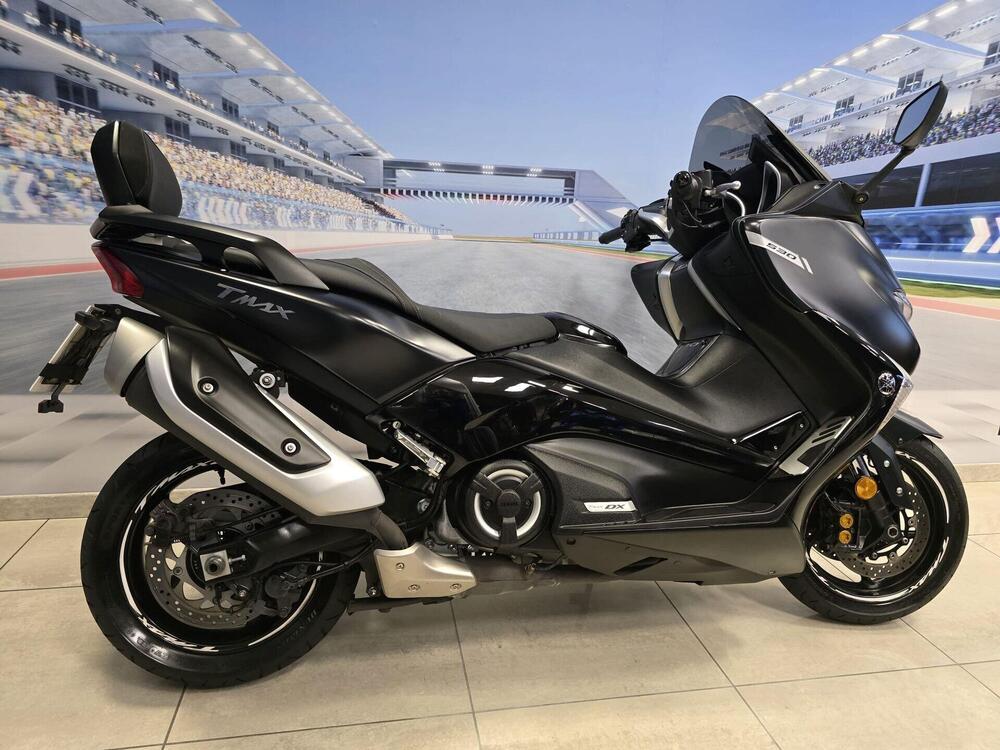 Yamaha T-Max 530 DX (2017 - 19) (2)