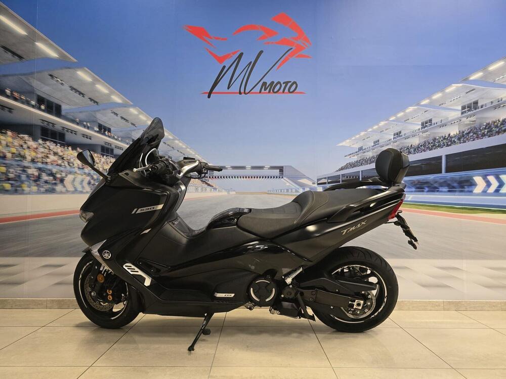 Yamaha T-Max 530 DX (2017 - 19) (3)