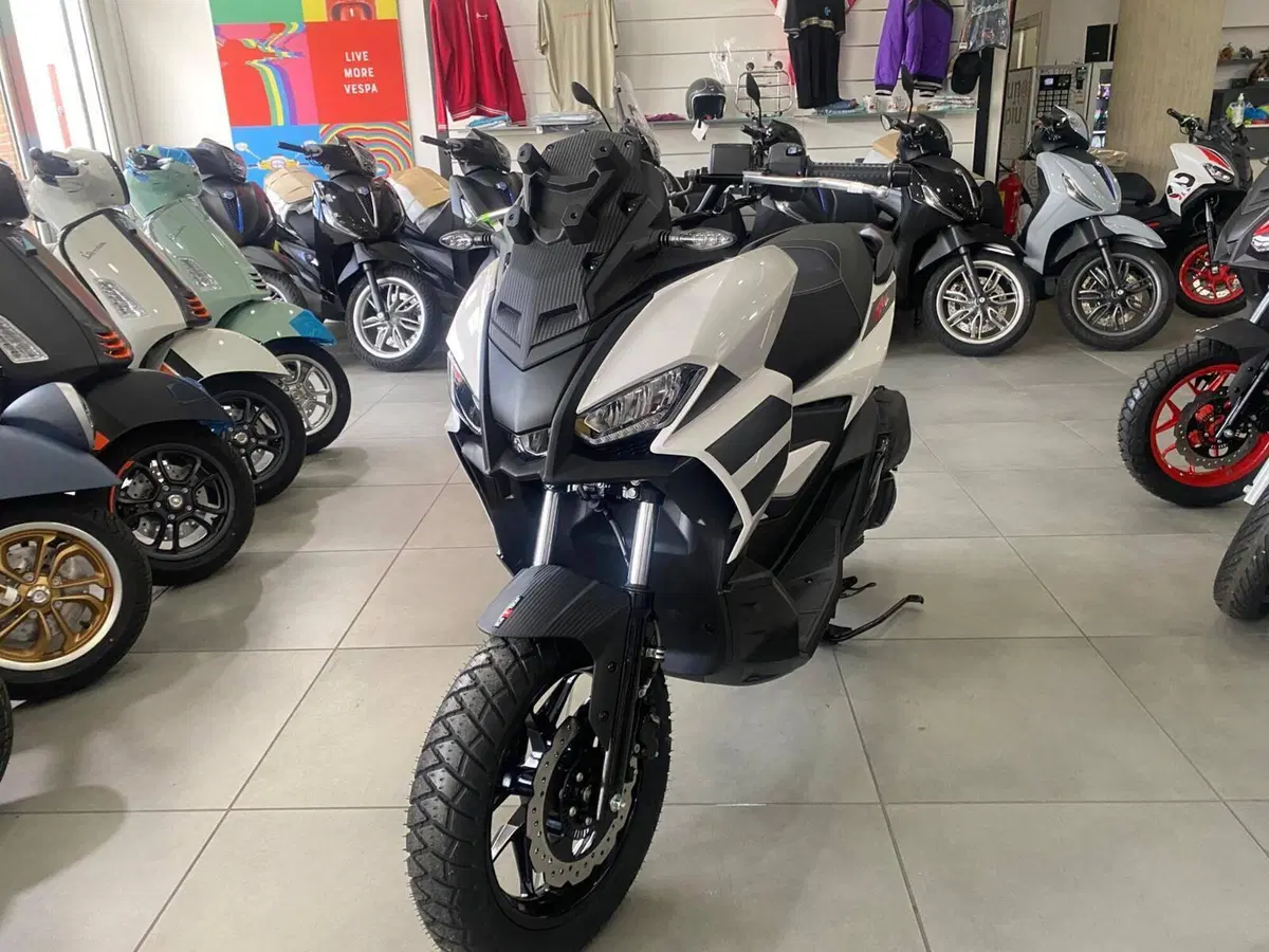 Aprilia SR GT 125 (2025 - 26)