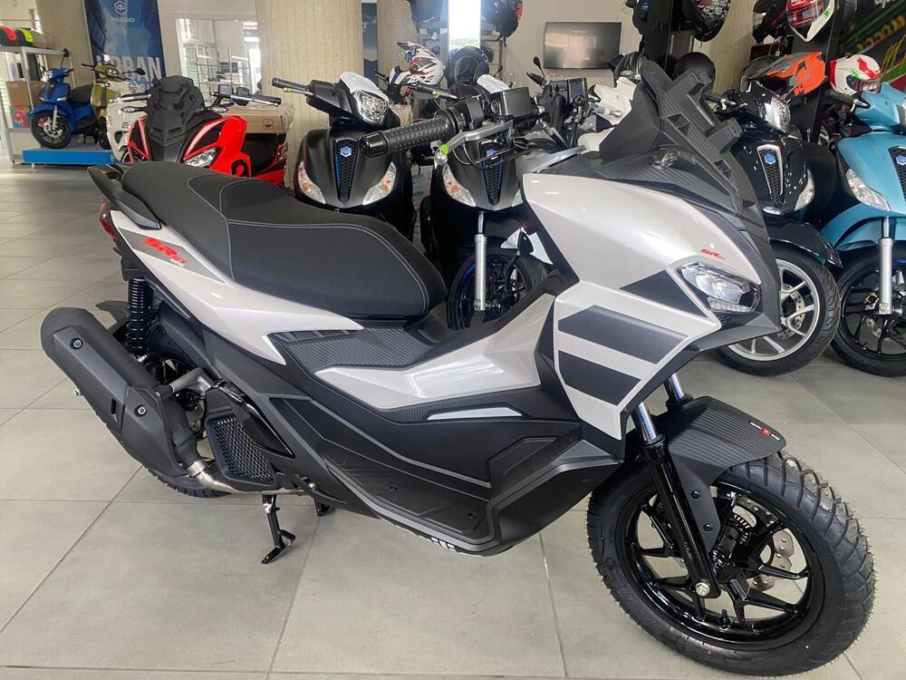 Aprilia SR GT 125 (2025) (4)