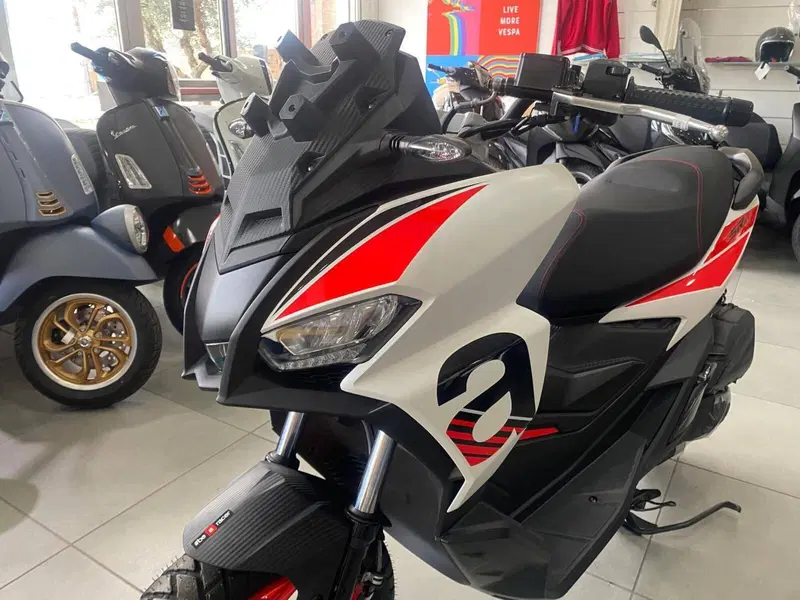 Aprilia SR GT 125 Sport (2025 - 26) (4)