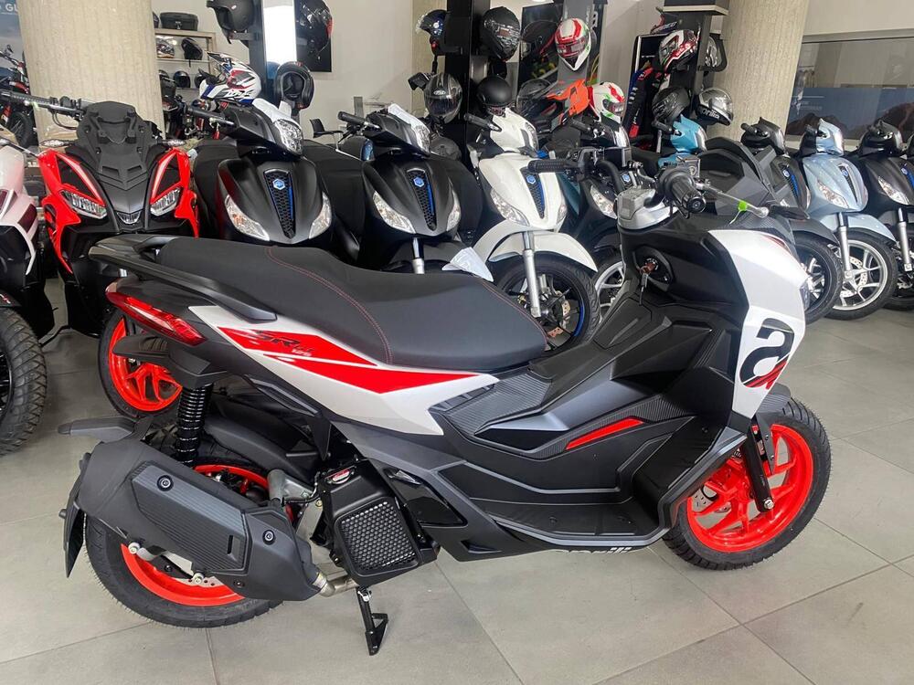 Aprilia SR GT 125 Sport (2025) (3)