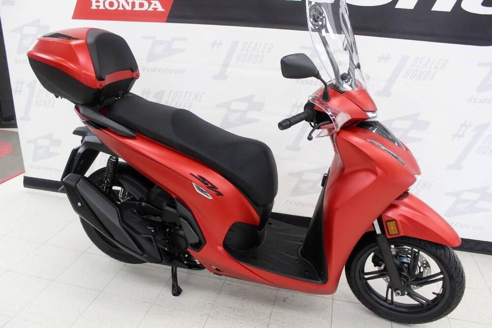 Honda SH 350i GT (2025) (3)