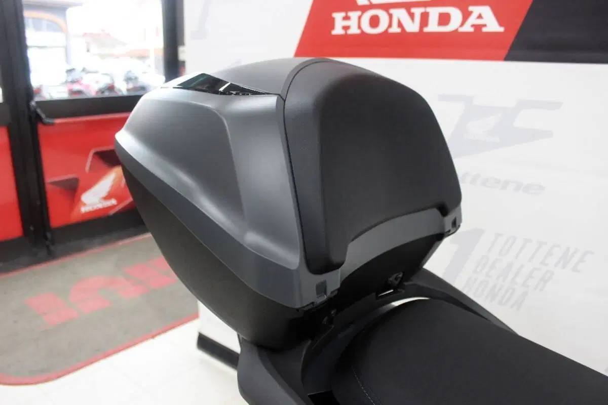 Honda SH 350i GT (2025 - 26) (5)