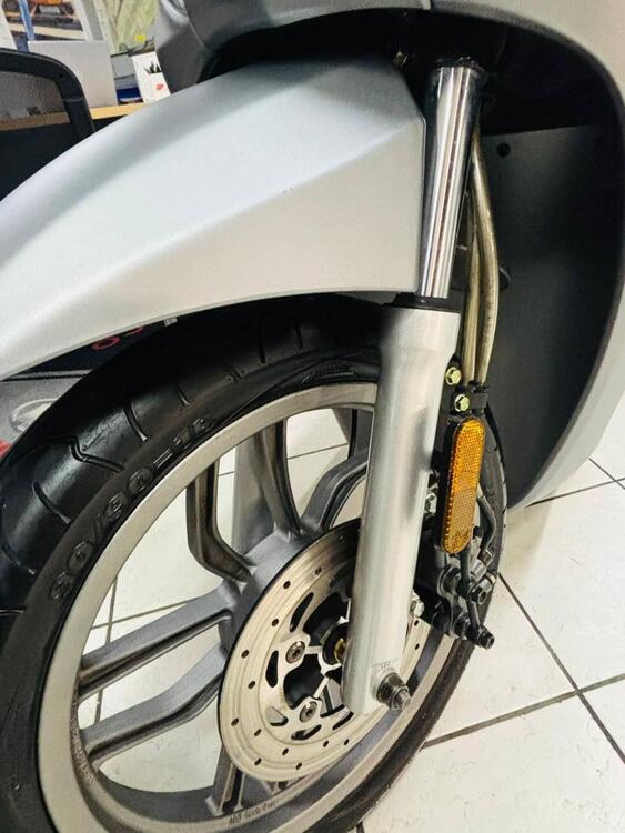 Kymco People 125i One DD (2016 - 17) (3)