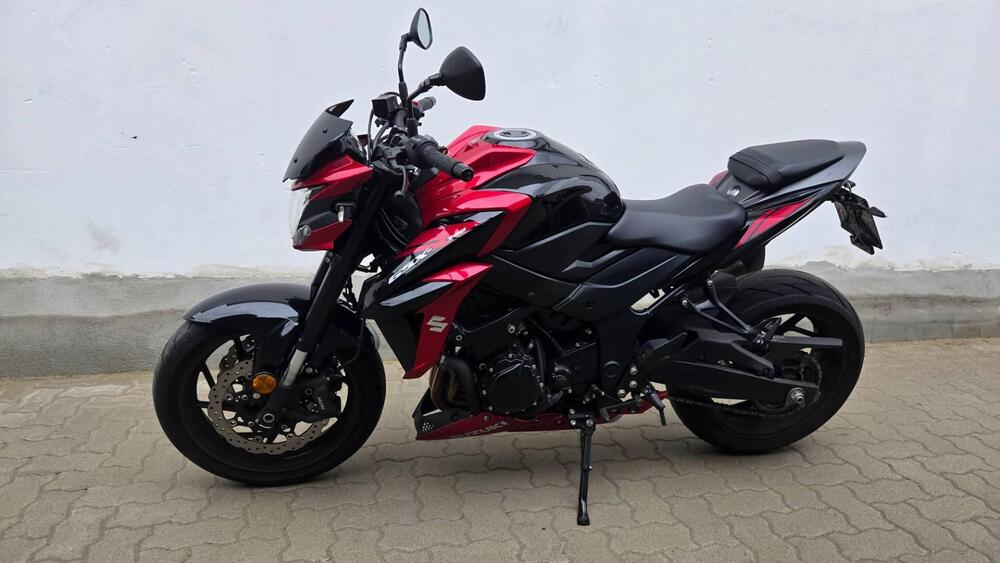 Suzuki GSX S 750 Yugen (2018 - 20) (3)