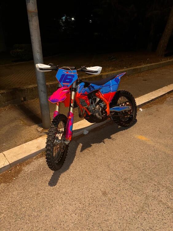 KTM 250 SX-F (2022) (5)