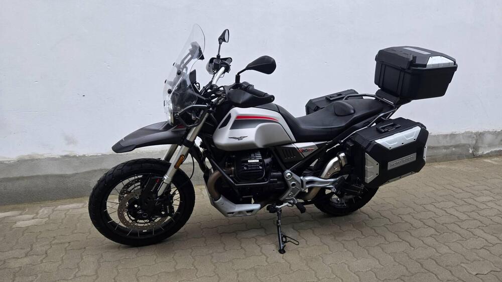 Moto Guzzi V85 TT Travel (2021 - 23) (2)