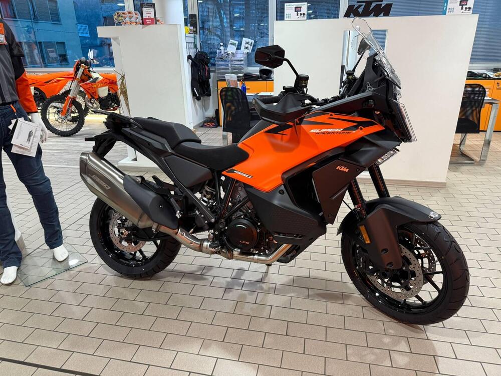 KTM 1390 Super Adventure S (2026) (2)