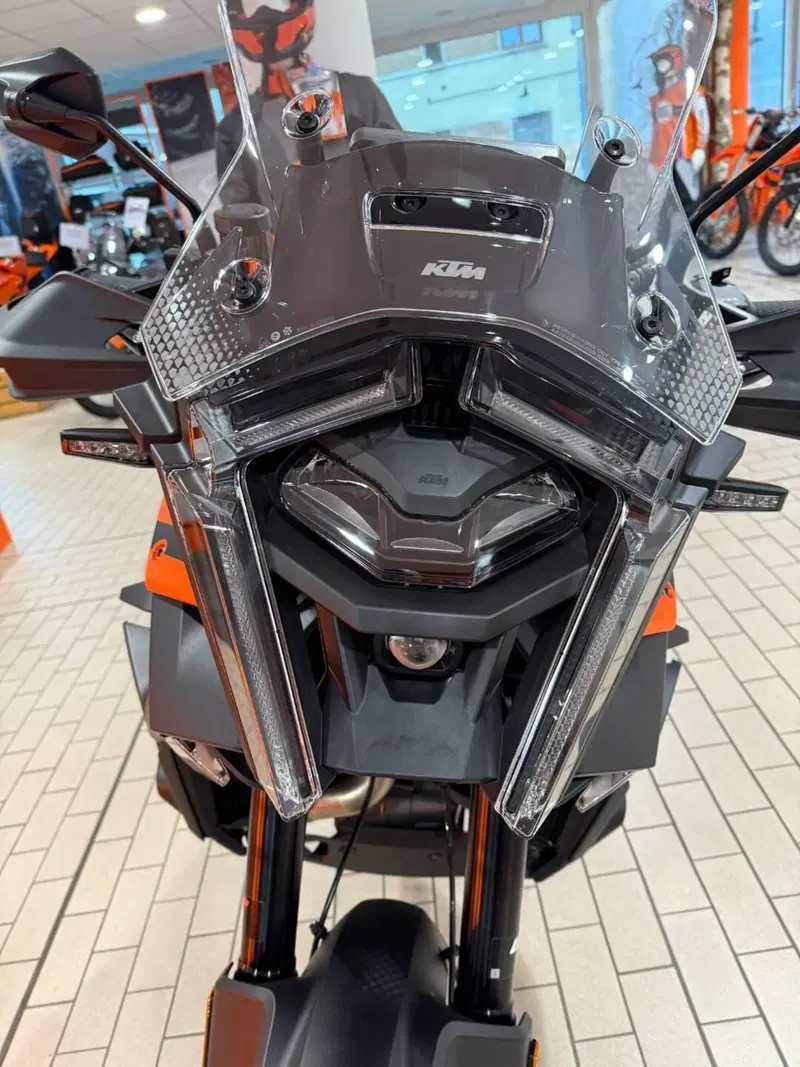KTM 1390 Super Adventure S (2026) (3)