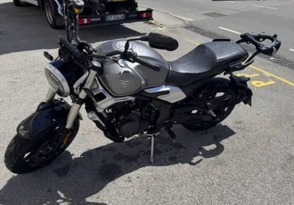 Voge Trofeo 500AC (2022 - 25) (3)