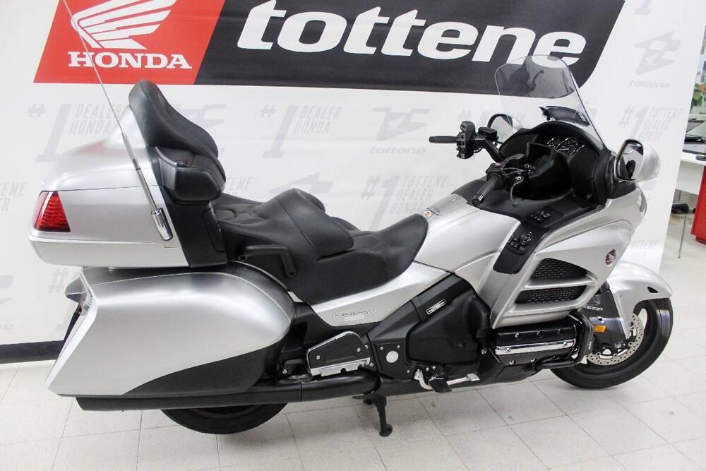 Honda GL 1800 Gold Wing (2012 - 17) (2)