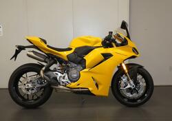Ducati Panigale V2 S (2025) nuova