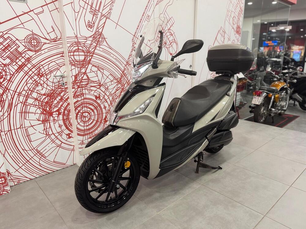Kymco Agility 300 + (2020) (5)