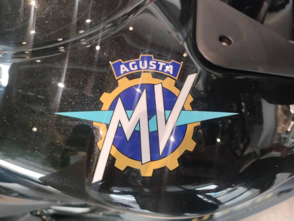 MV Agusta Turismo Veloce 800 Lusso SCS (2021 - 25) (4)