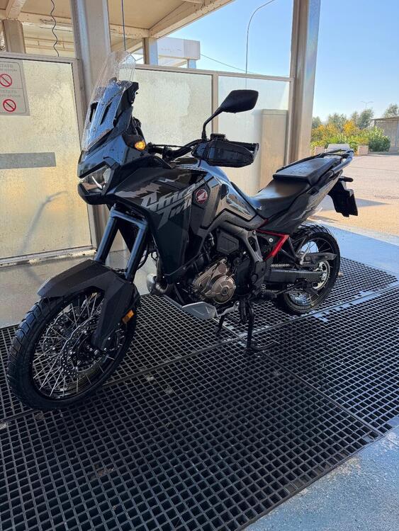 Honda Africa Twin CRF 1100L ES DCT (2024 - 25) (3)