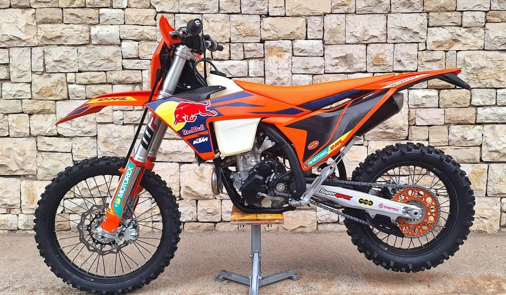 KTM 250 EXC-F (2024) (2)