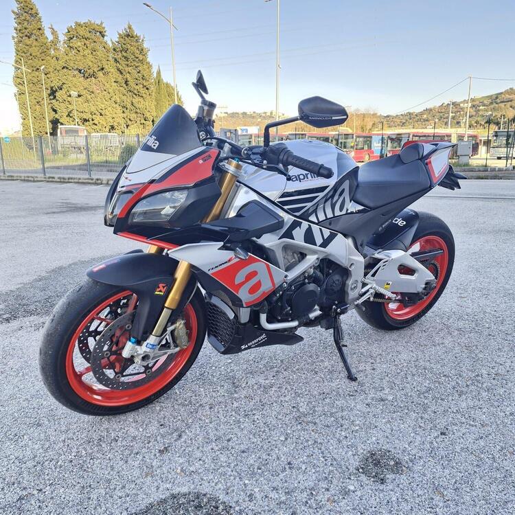 Aprilia Tuono V4 Factory (2015 - 17) (5)