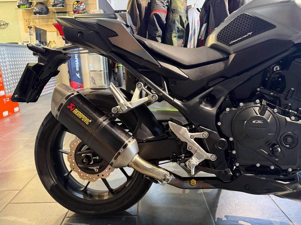 Honda CB 750 Hornet (2023 - 24) (3)