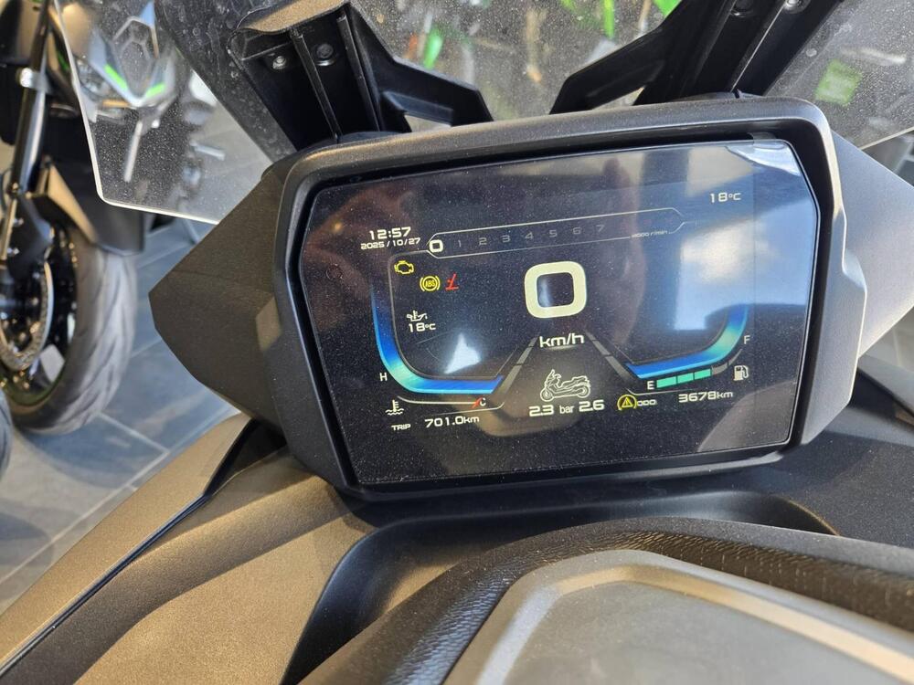 Voge Sfida SR4 MAX (2024 - 25) (5)