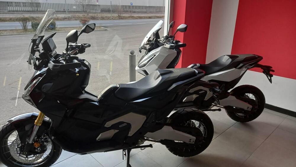 Honda X-ADV 750 Special Edition (2026) (2)