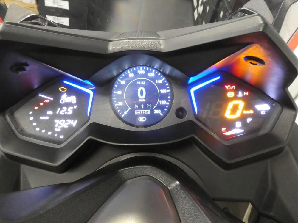 Kymco AK 550 (2017 - 19) (2)