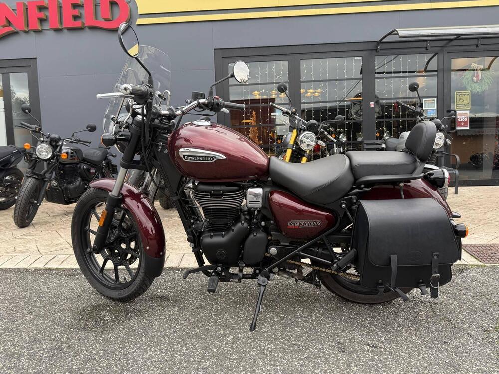 Royal Enfield Meteor 350 Stellar (2021 - 25) (2)