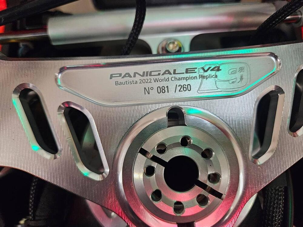 Ducati Panigale V4 Bautista 2022 World Champion Replica (2023) (3)