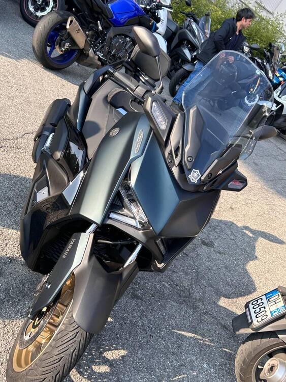 Yamaha X-Max 300 Tech Max (2021 - 24) (3)