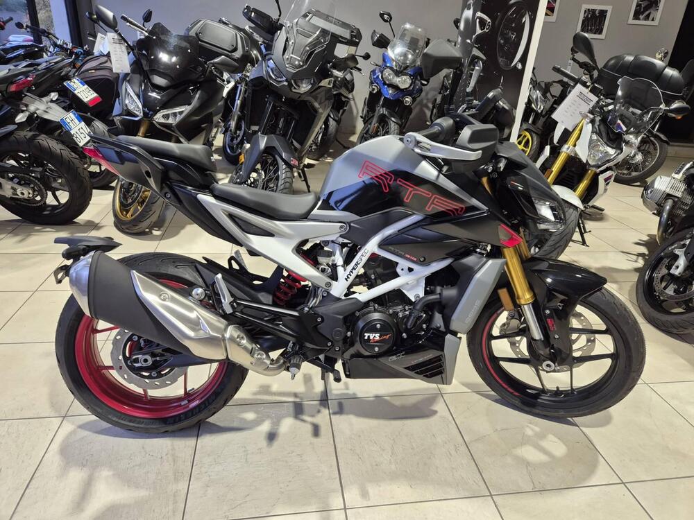 TVS Motor RTR 310 (2024 - 25) (2)