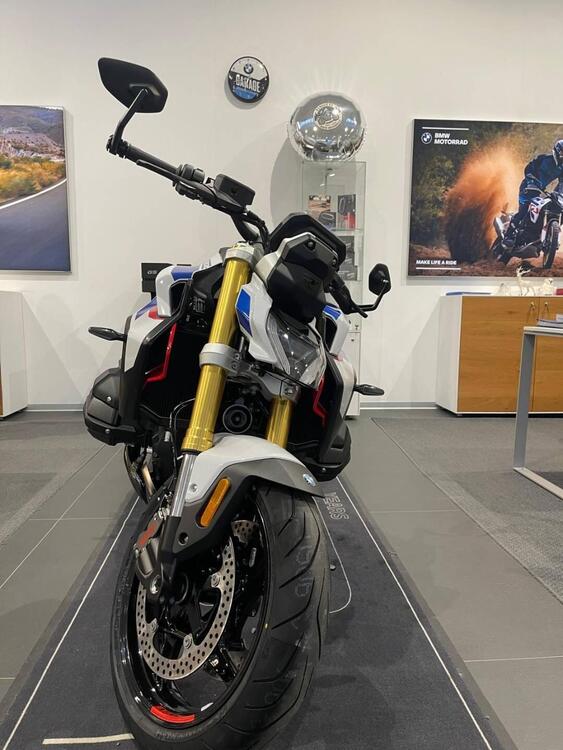 Bmw R 1300 R (2026) (3)