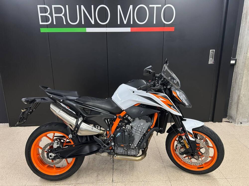 KTM 890 Duke R (2021)