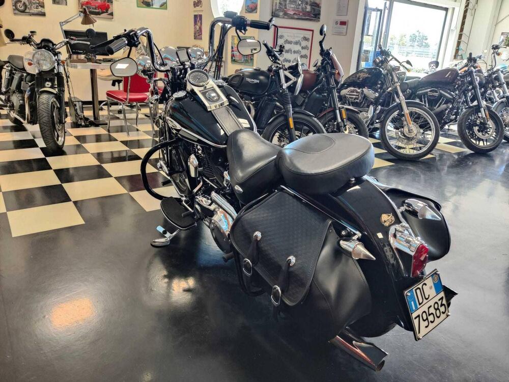 Harley-Davidson 1584 Springer Classic (2006 - 07) - FLSTSC (4)