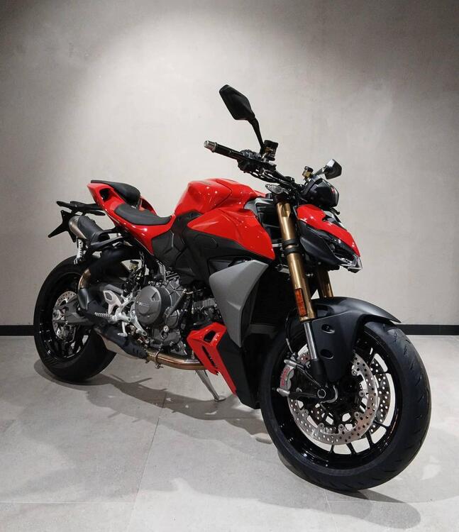 Ducati Streetfighter V2 (2025) (2)