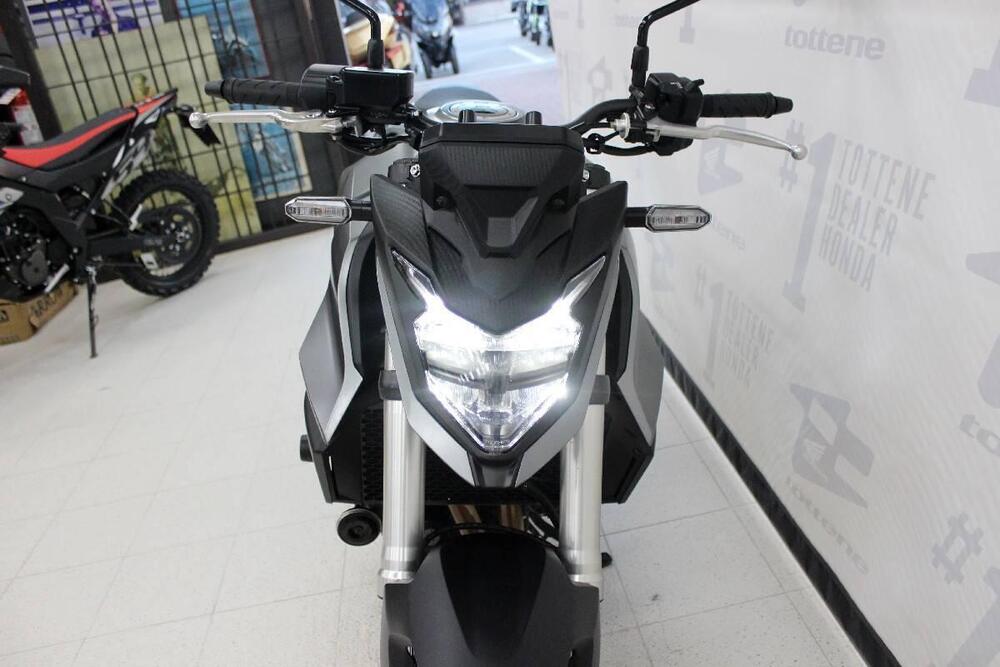 Honda CB 750 Hornet (2023 - 24) (4)