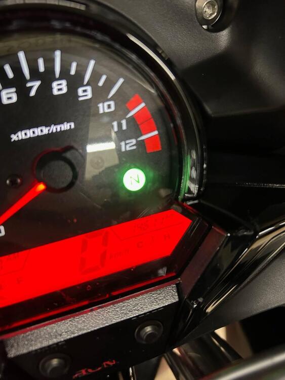 Honda CBR 300 R ABS (2014 - 17) (4)