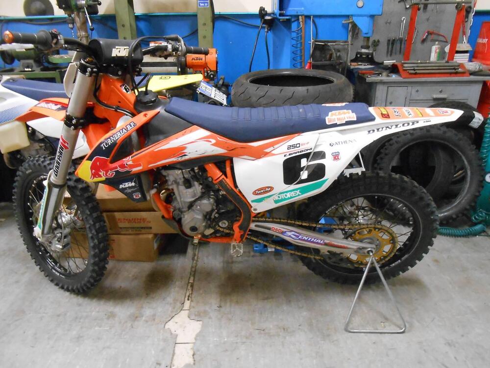 KTM 250 SX-F (2016)