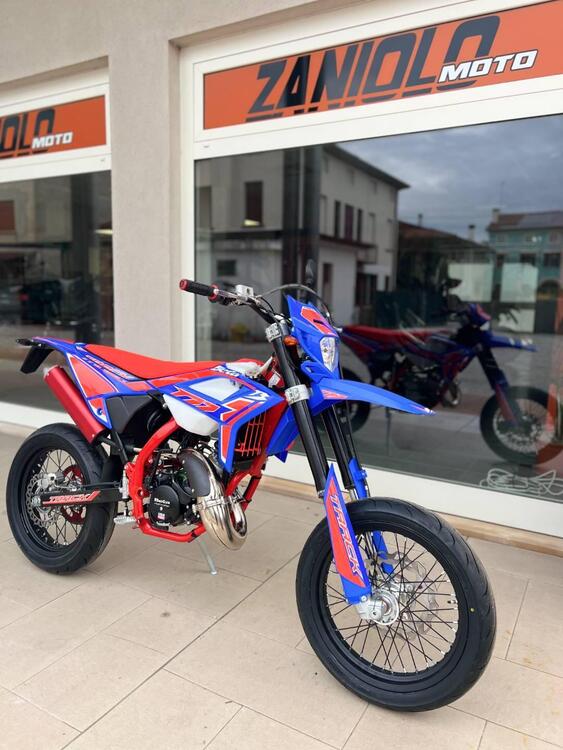 Betamotor RR 50 Motard Track (2021 - 25) (2)